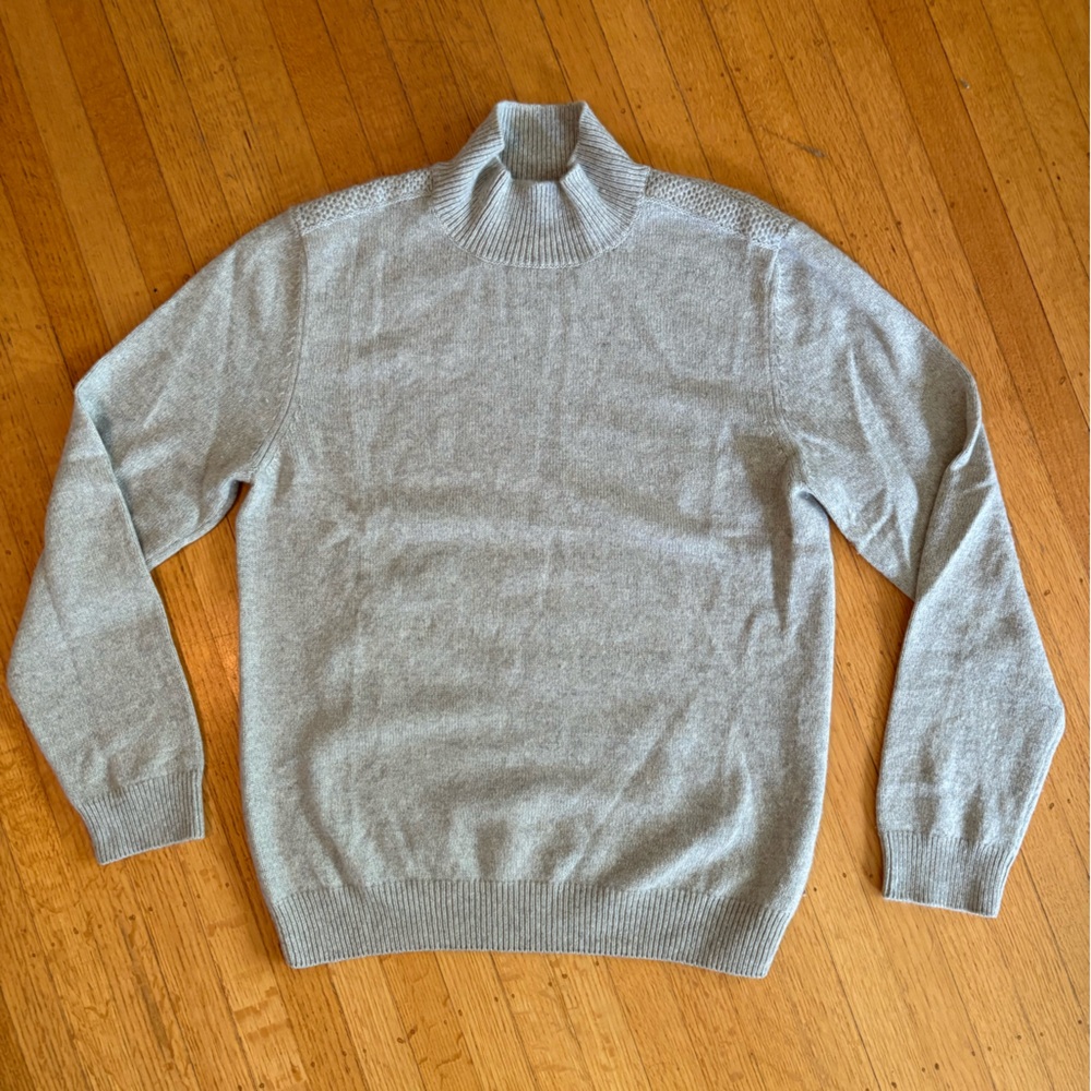 KA/NOA Knitted Cashmere Mock Neck